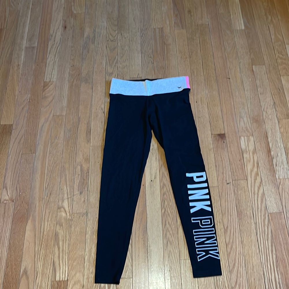 Pink yoga leggings